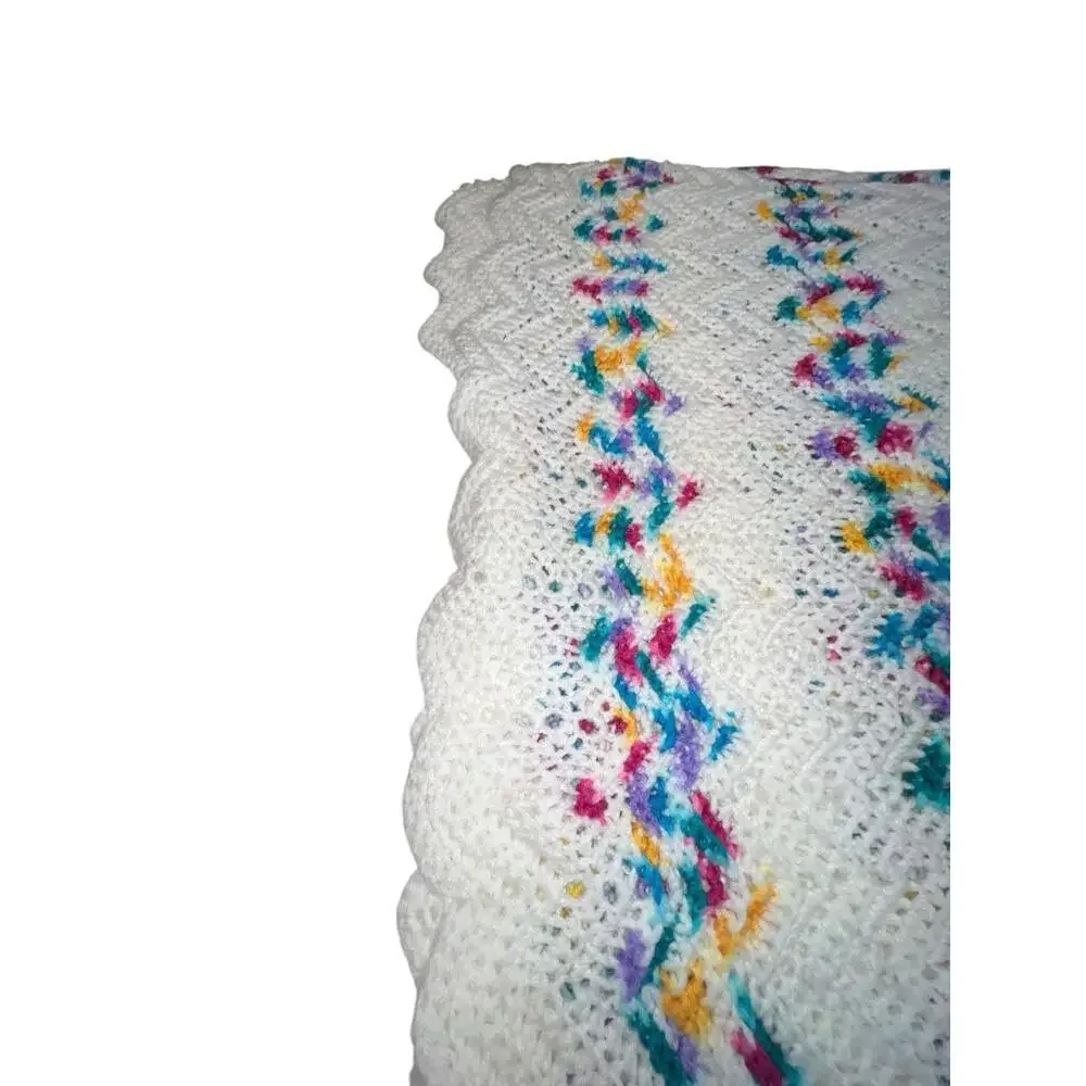 Vintage Handmade Crochet Zig Zag Ripple Afghan‎ Blanket 70x40